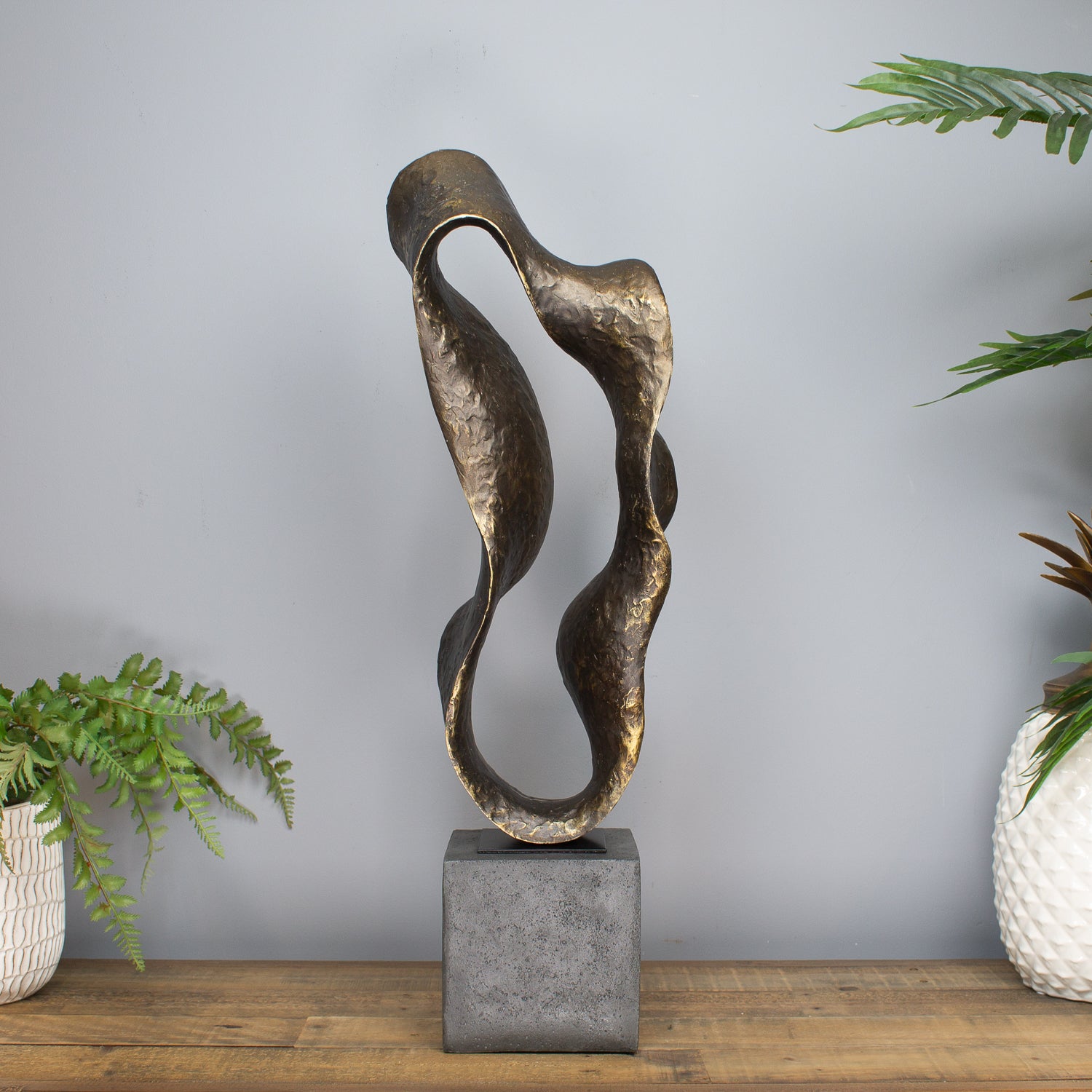 Abstract Tall Ribbon Sculpture