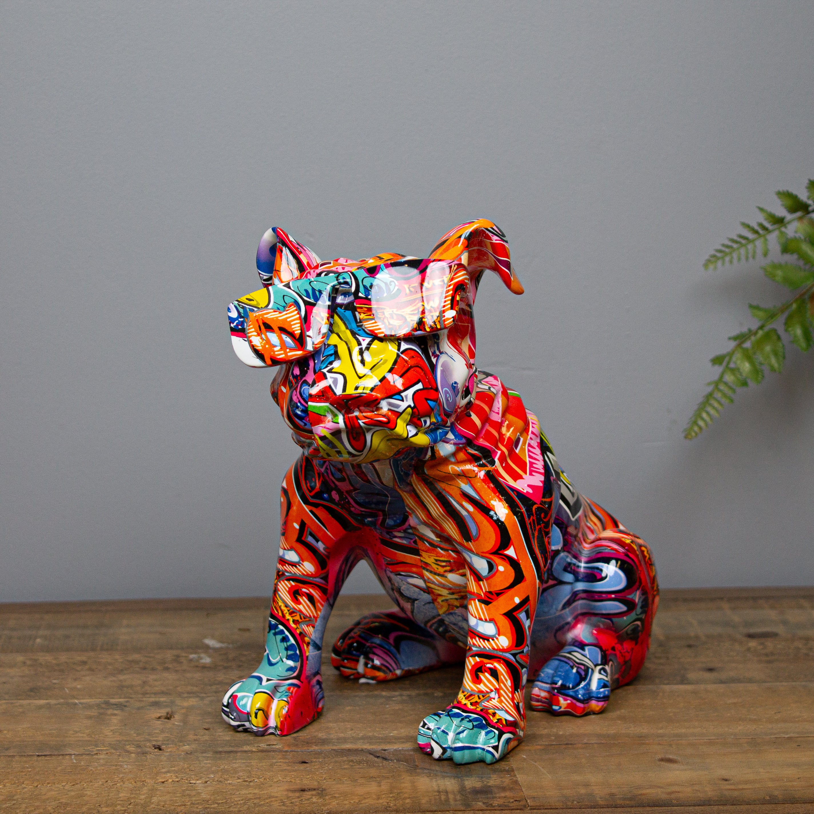 Graffiti Bulldog, Sitting - 26 cm