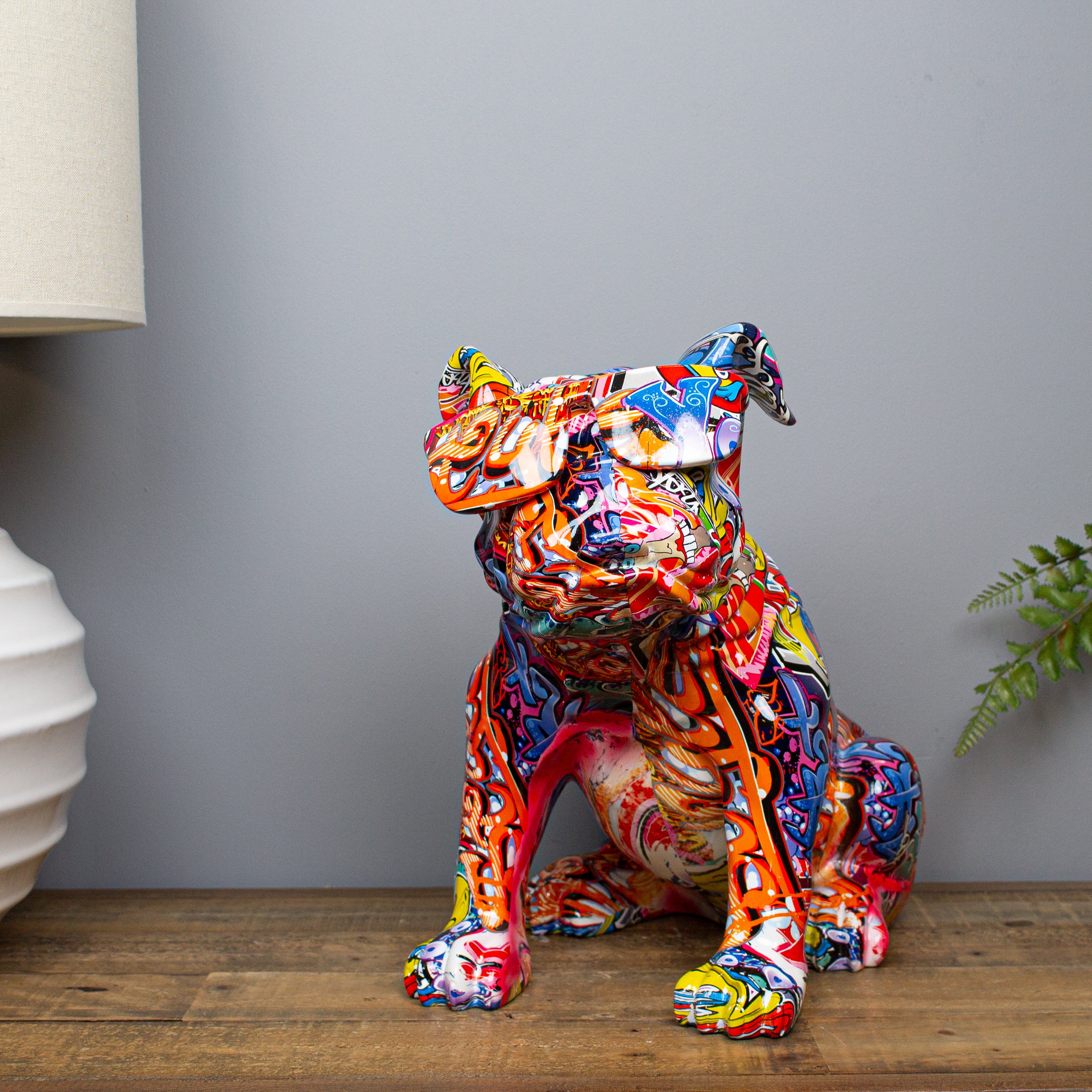 Graffiti Bulldog, Sitting - 40 cm